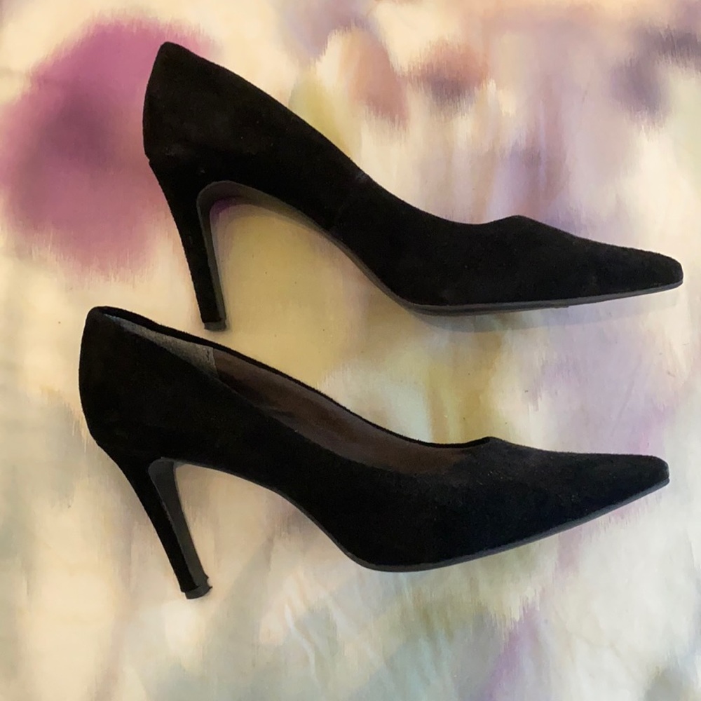 Seychelles Black Suede Heels